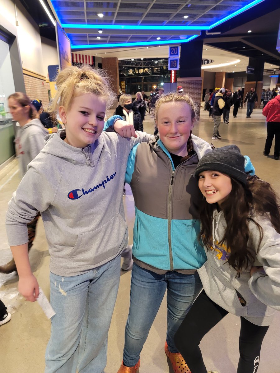 crhilmes's tweet photo. The girls enjoying their first @NBA game, watching the @Pacers #PacersGameNight https://t.co/uA1WnETDVT