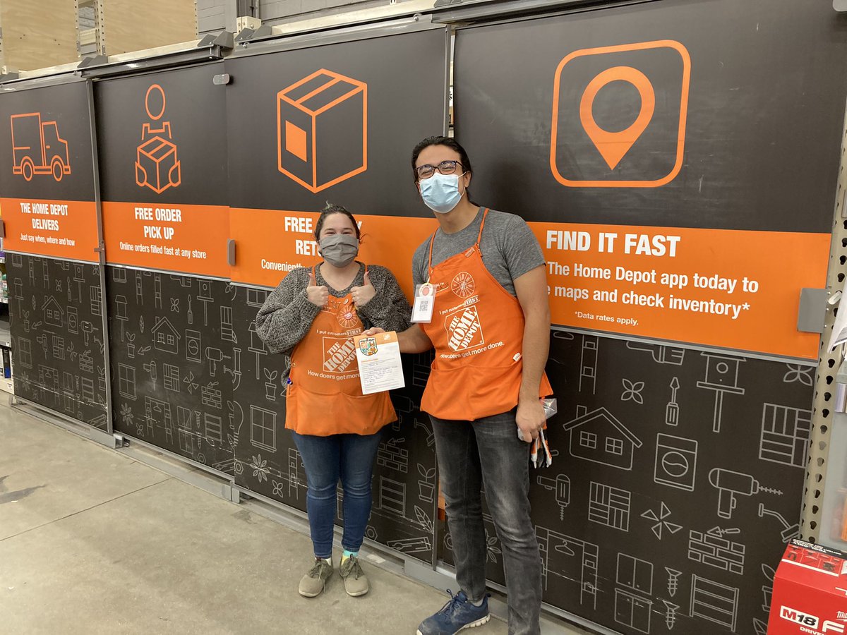 🏅Peer2Peer recognition: Mary wanted to recognize new SSD associate Jacob for his awesome attitude and jumping head first into helping customers and the department🏅@JasonHatkowski @HDLisa2728 @AlecsSpottsTHD @HDLEBRONA @Jdyke2059 @terryjean44