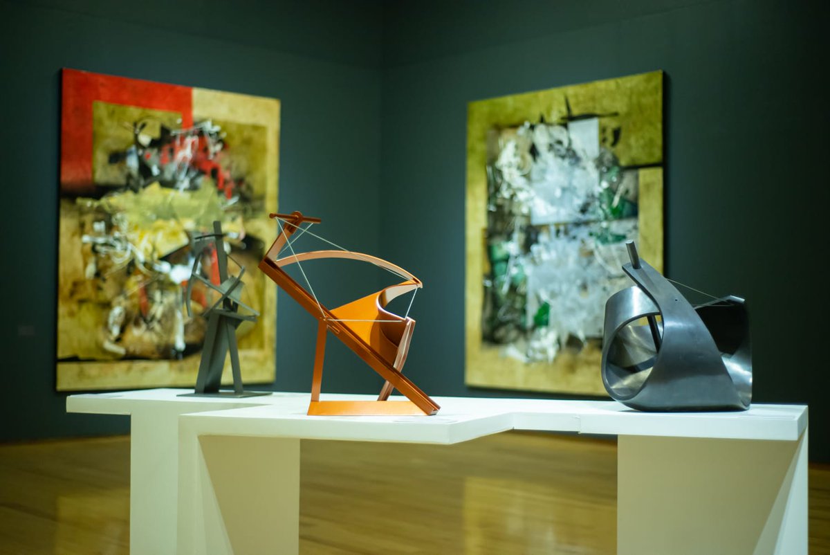 Manuel Felguérez (1928-2020) es un artista clave de la Generación de la Ruptura, considerado como pionero en el arte digital y arte conceptual. 

Aprovecha la exposición #Trayectorias en el MAHG, que es posible gracias al <a href="/muac_unam/">MUAC</a> con apoyo de <a href="/MAAMF_Oficial/">Museo De Arte Abstracto Manuel Felguérez</a>

#ManuelFelguérez