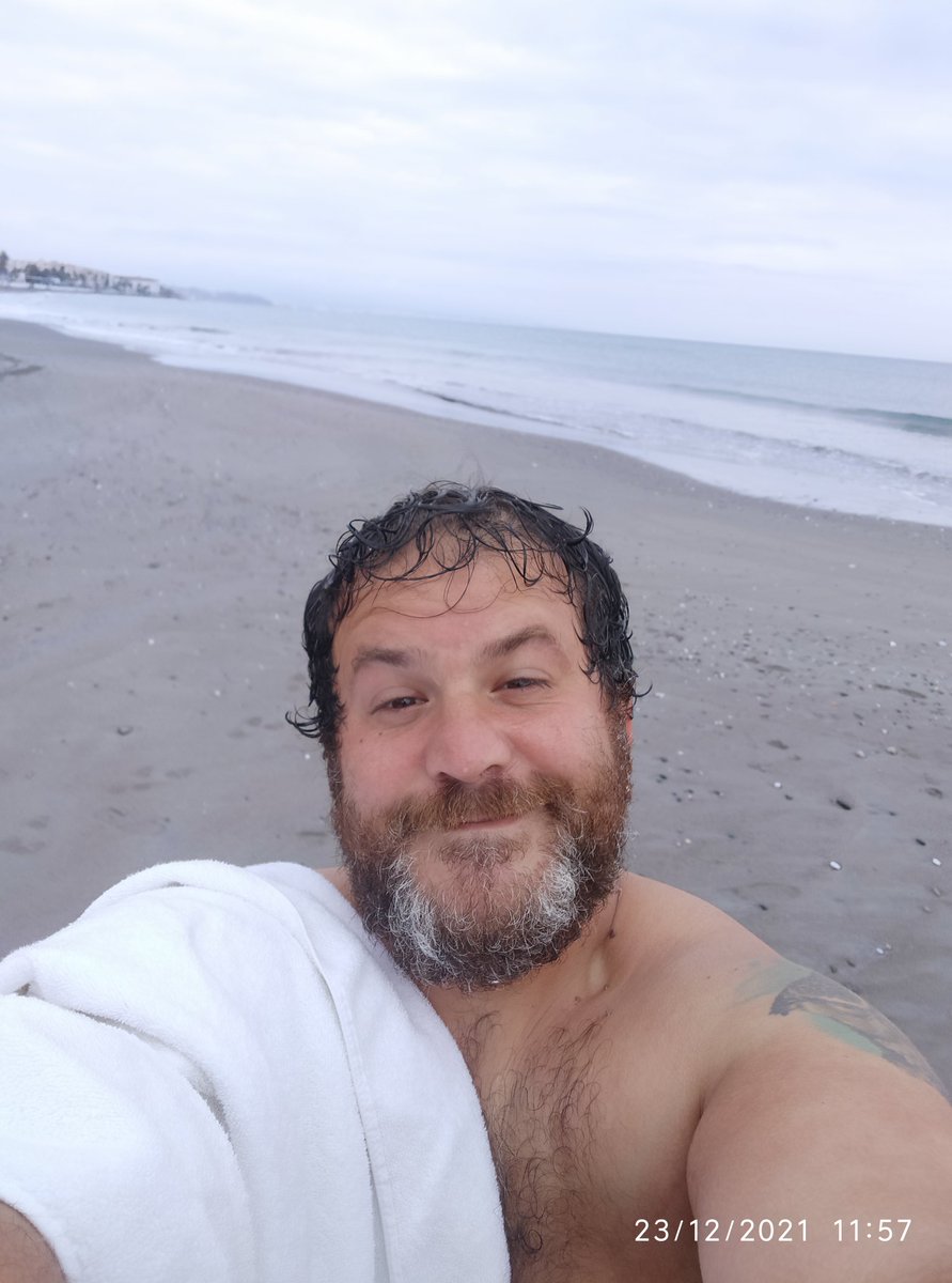 LuisSanchezRui9's tweet photo. Para el que piensa que la playa es sólo para verano, pues no. https://t.co/wggj5FKkrB