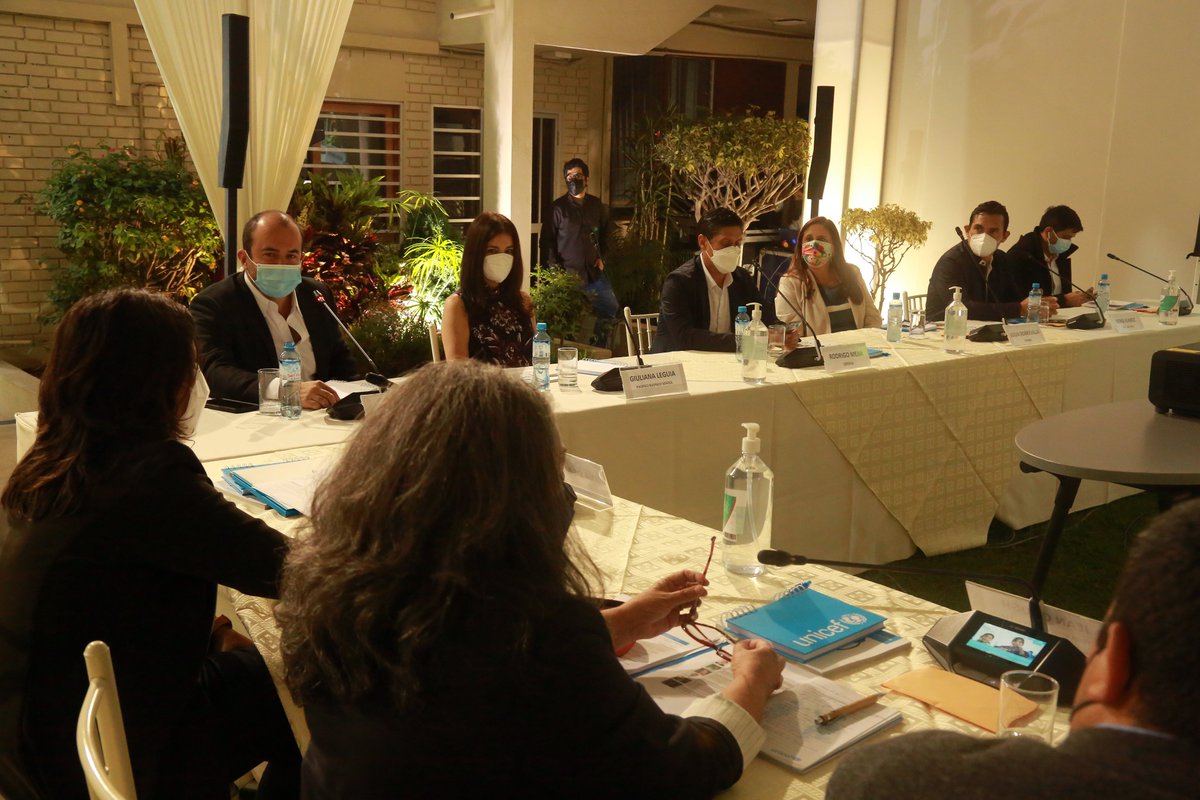 UNICEFperu's tweet photo. Agradecemos a quienes nos acompañaron en esta reunión, representando a: @CamaraEspanolaP; @aequaleslat; Intercorp; Fundación Wiese; Merck; Yanbal; Qroma; Talma; Fab Lab Perú; @smart_doctor_la; @CONFIEP; @UNACEMoficial; @DinersClubPeru; @PacificoBS. https://t.co/BEZquXYCGG