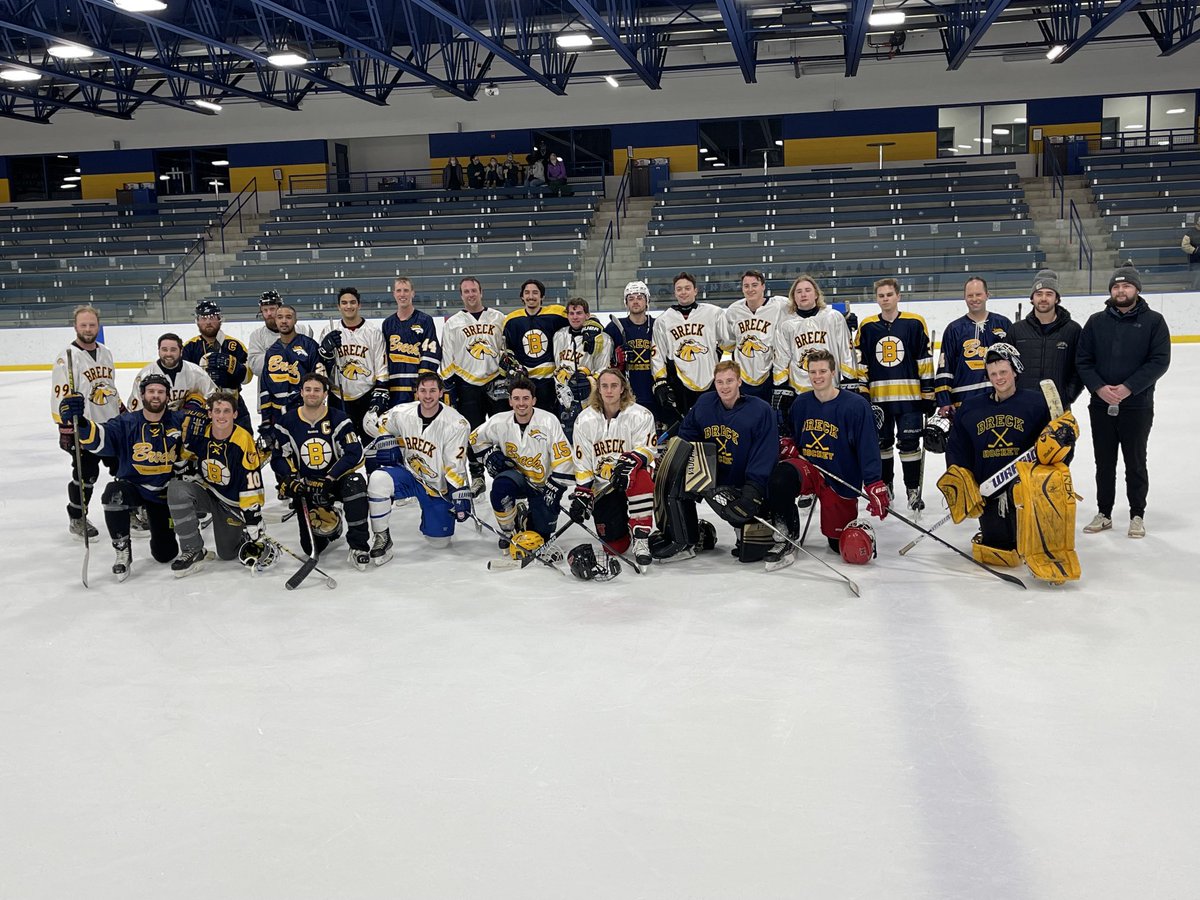 cbeniek's tweet photo. Great alumni game! @BreckSchool @BreckAthletics @breckalumni #boysrback https://t.co/gn2lnzHkbG