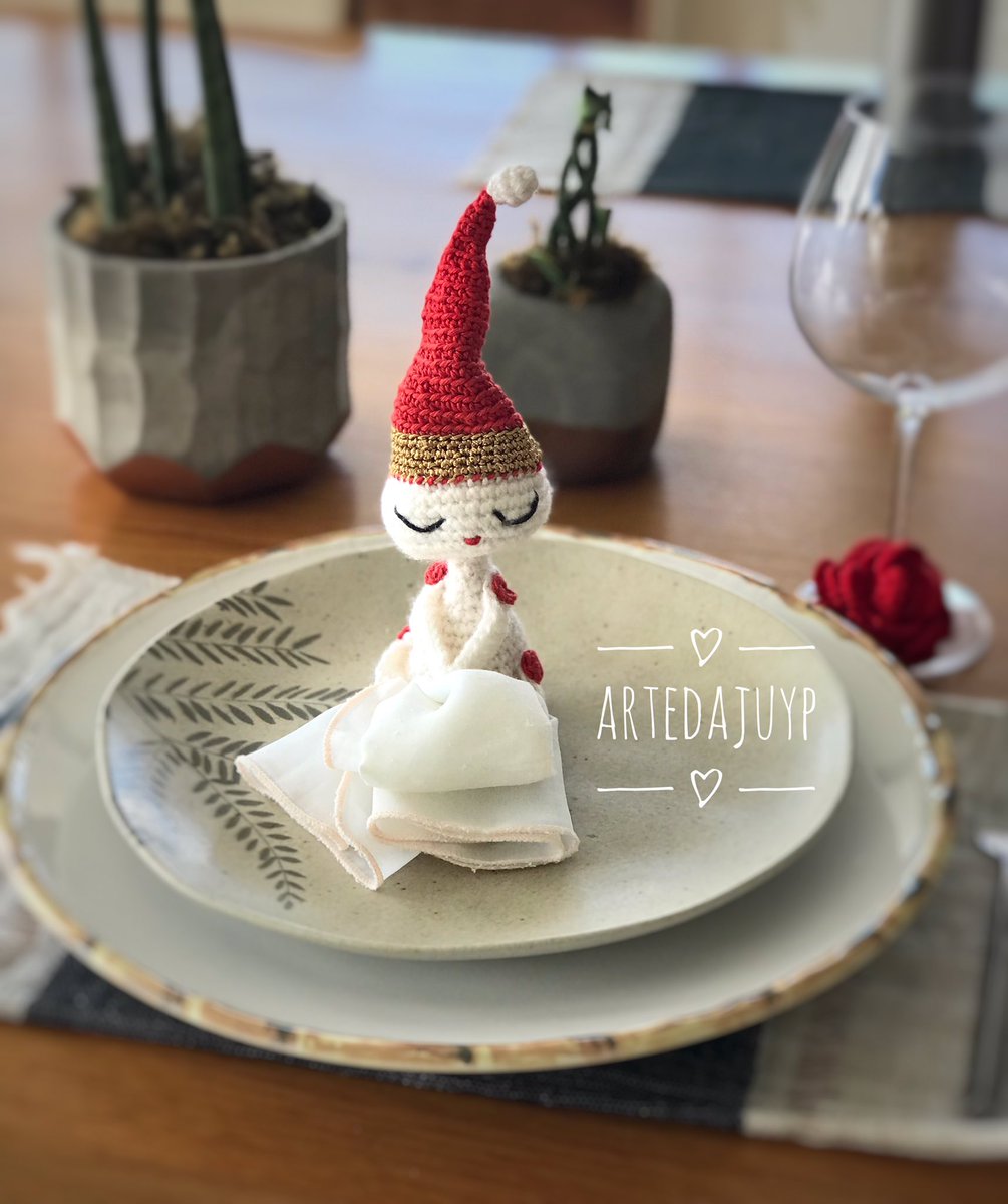 artedajuyp's tweet photo. #Christmas #decoration #knitting #crochet #uncinetto https://t.co/et1pbaqGAK