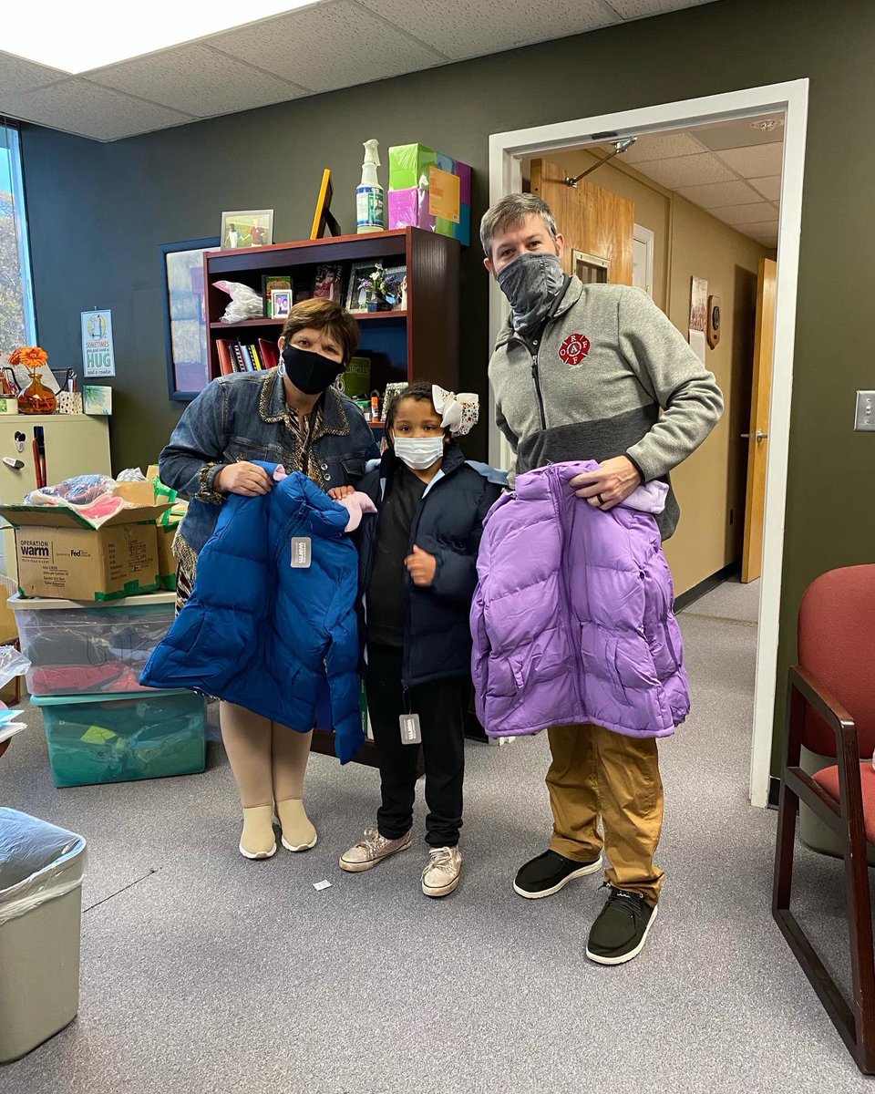 Iaff1346's tweet photo. The Oak Ridge Firefighters Association, with the support of our community, Operation Warm, and the Oak Ridge Family Resource Center, purchased 60 coats and 33 pairs of shoes. These items were distributed by the Oak Ridge family resource Center to Local children in need! https://t.co/Y2Nqa3gulC
