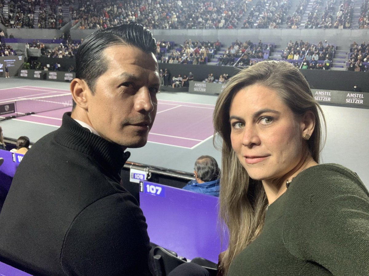 kalopez99's tweet photo. Feliz cumpleaños mi amor @lillingston9 por más años a tu lado llenos de aventuras como este. Dios te bendiga y cuide siempre. Te amamos eternamente!!! https://t.co/amOKrrIypH