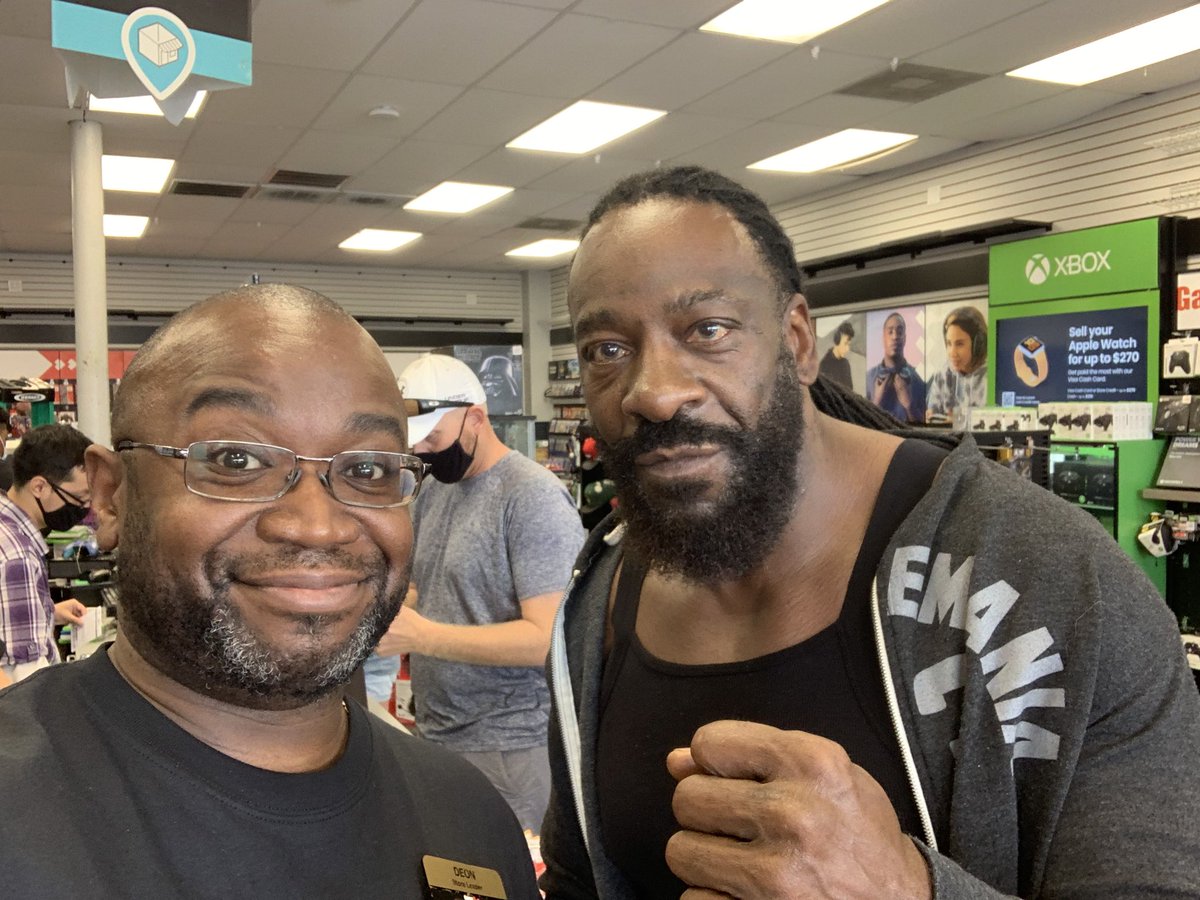 DLSinque's tweet photo. What do you do when the five time, five time, five time, five time, five time WWE Champion, Booker T, rolls into your store? You sell him a PS5…that’s what. 😂 Highlight of my long day.
#fivetimechamp @BookerT5x https://t.co/qJIOJjb9yu