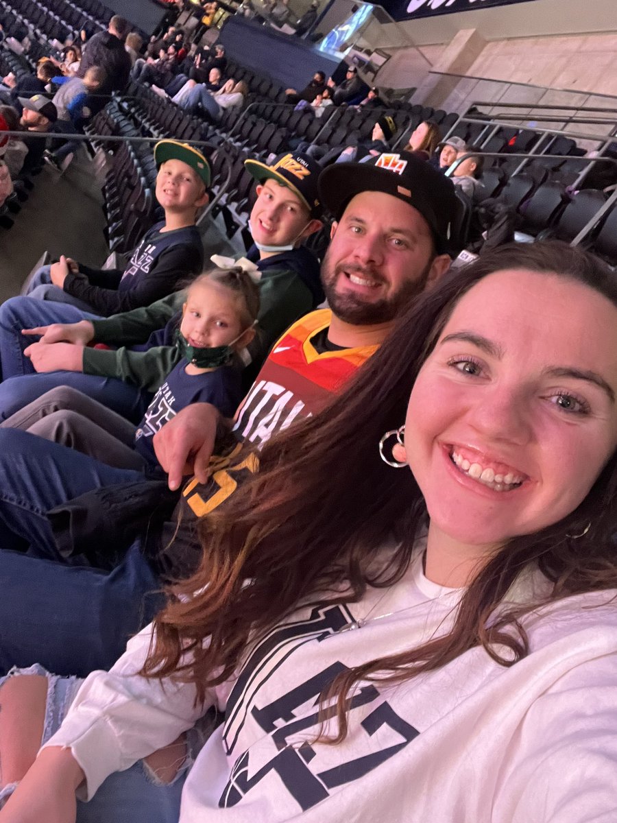 ally_ferre's tweet photo. #TAKENOTE https://t.co/zFOzcsWoOY