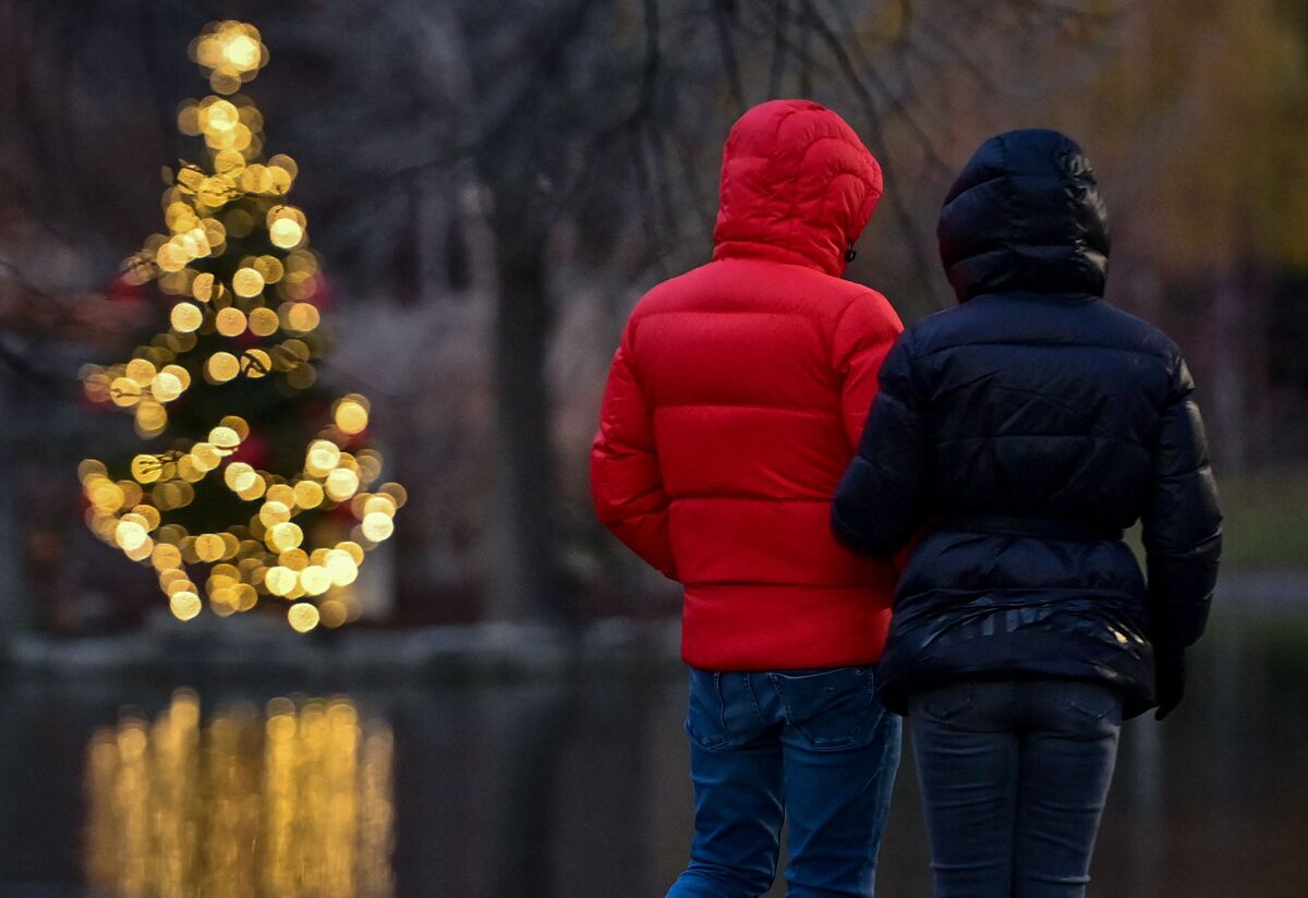 tvanouvelles's tweet photo. Un avertissement aux non-vaccinés pour Noël https://t.co/lch71wRqwz https://t.co/1kZOJFnHNR