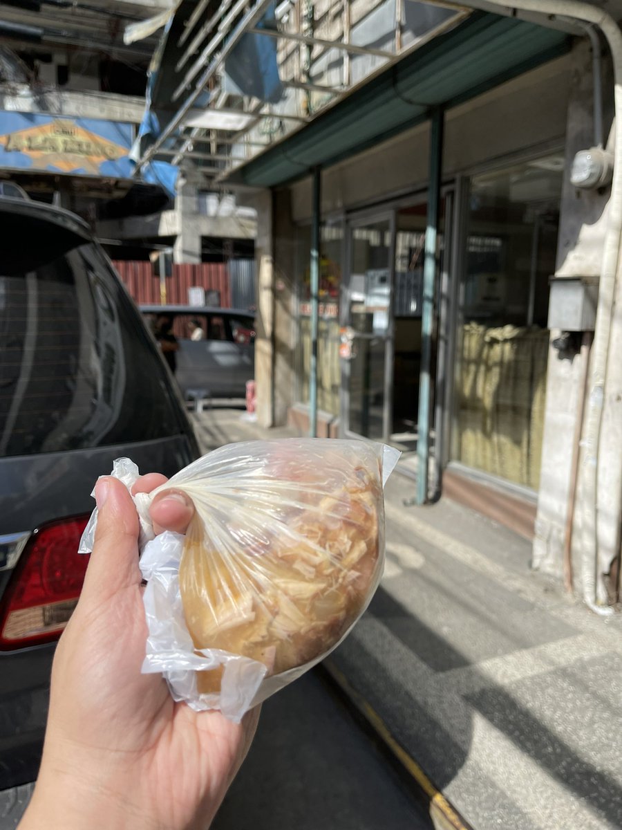 August_Leo1993's tweet photo. infairness aning #alaking sa chong hua fuente dapit ha, kai overpriced kaayo. haha.
100 pesos, kusi ranis iring. hahaha. yes na kai walai mapalitan tungod sa bagyo https://t.co/i5i7QTJOS9