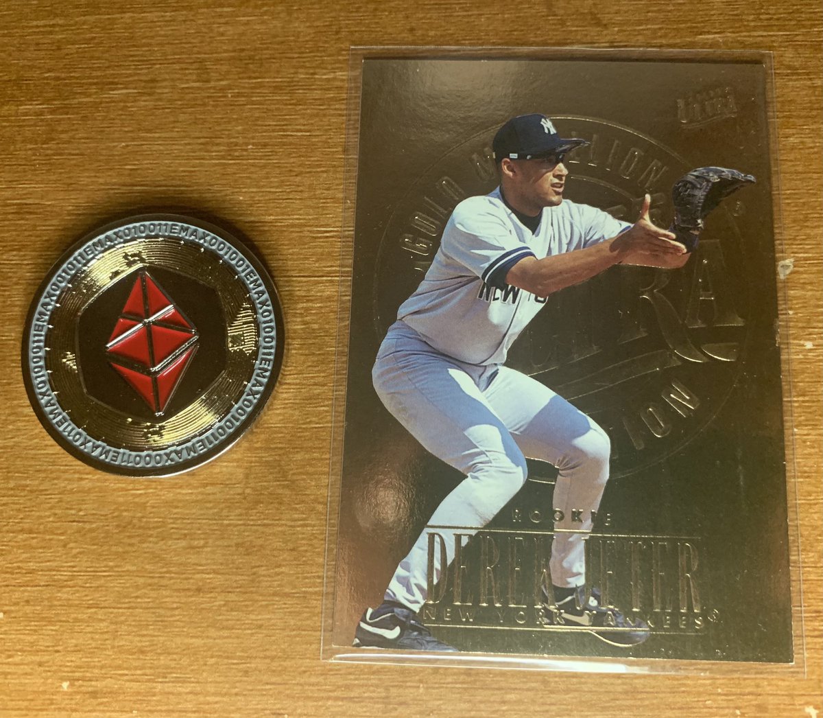 PronkOnBase's tweet image. Super underrated Derek Jeter rookie. Love this card. #derekjeter #dj2 #baseballcards #Crypto #emax $EMAX
