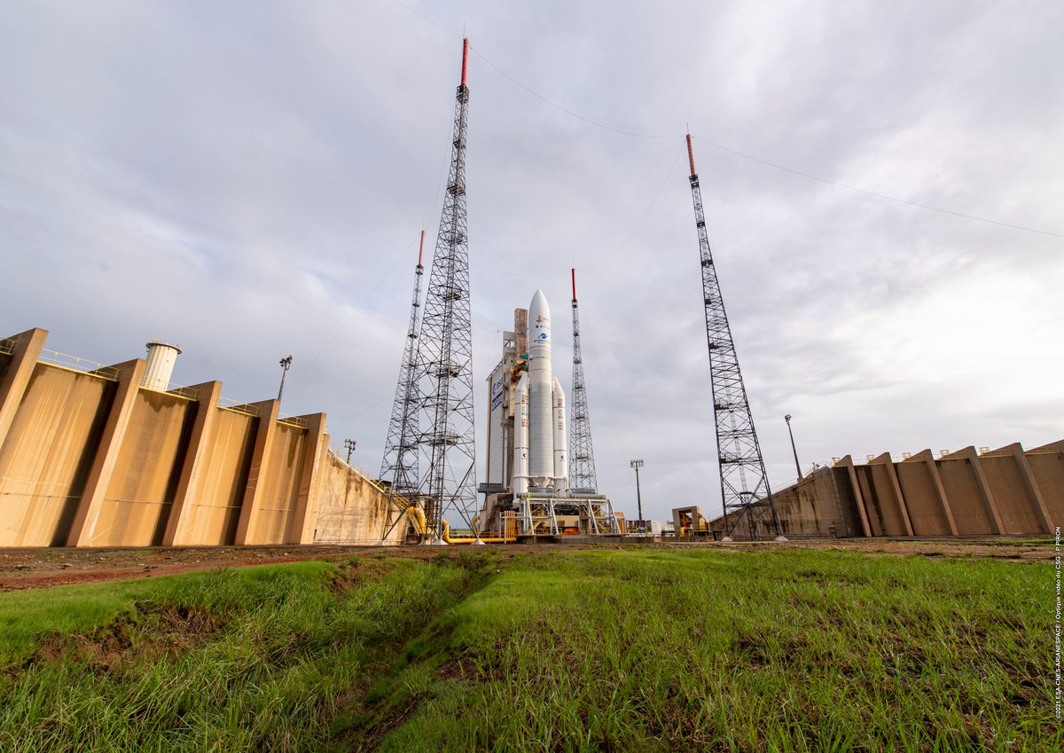 ariane5 tweet picture