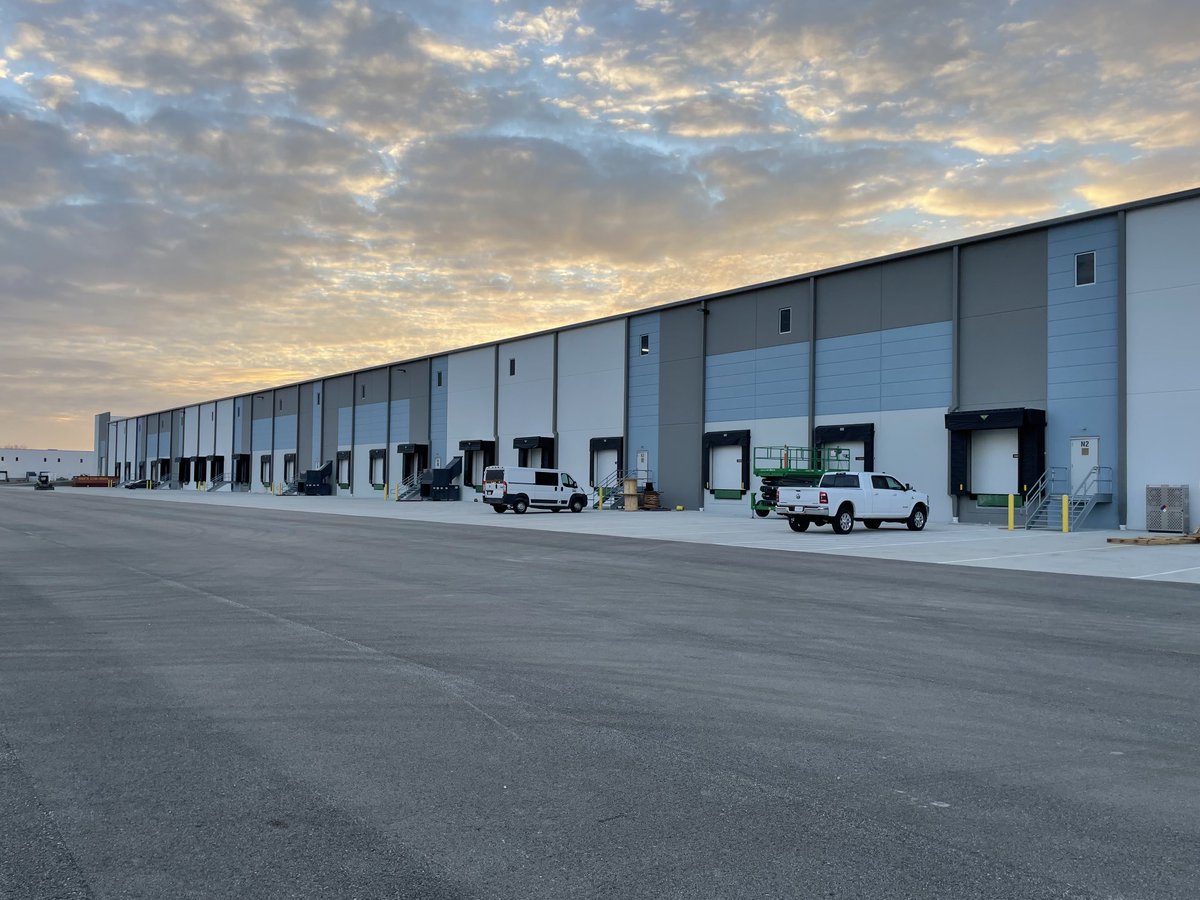 GregBalestrieri's tweet photo. Dawn of a new era for Green Rabbit! Excited to be launching this new state of the art fulfillment center for perishable fulfillment! Thankful for a great team that made this happen! #fulfillment #coldchain #D2C https://t.co/N9P11h02Yu