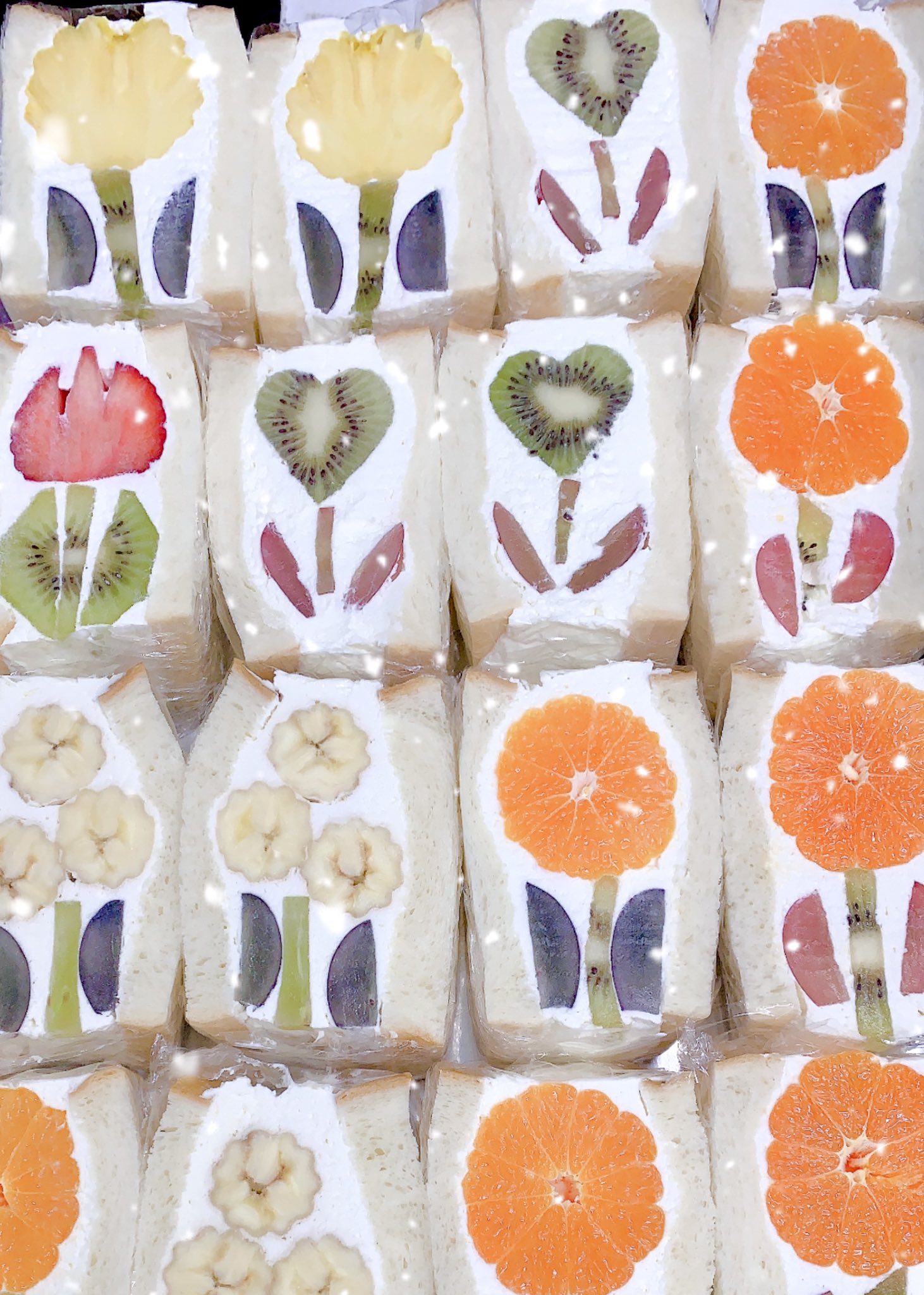 浅草よろず茶屋のおみやげ屋 クリスマスイブ 少しでもいいなと思ったらrtorいいね フルーツサンド 萌え断 エモい いちごサンド フルーツサンド好き 花柄 拡散希望 Rt希望 T Co Idpjknx6qg Twitter