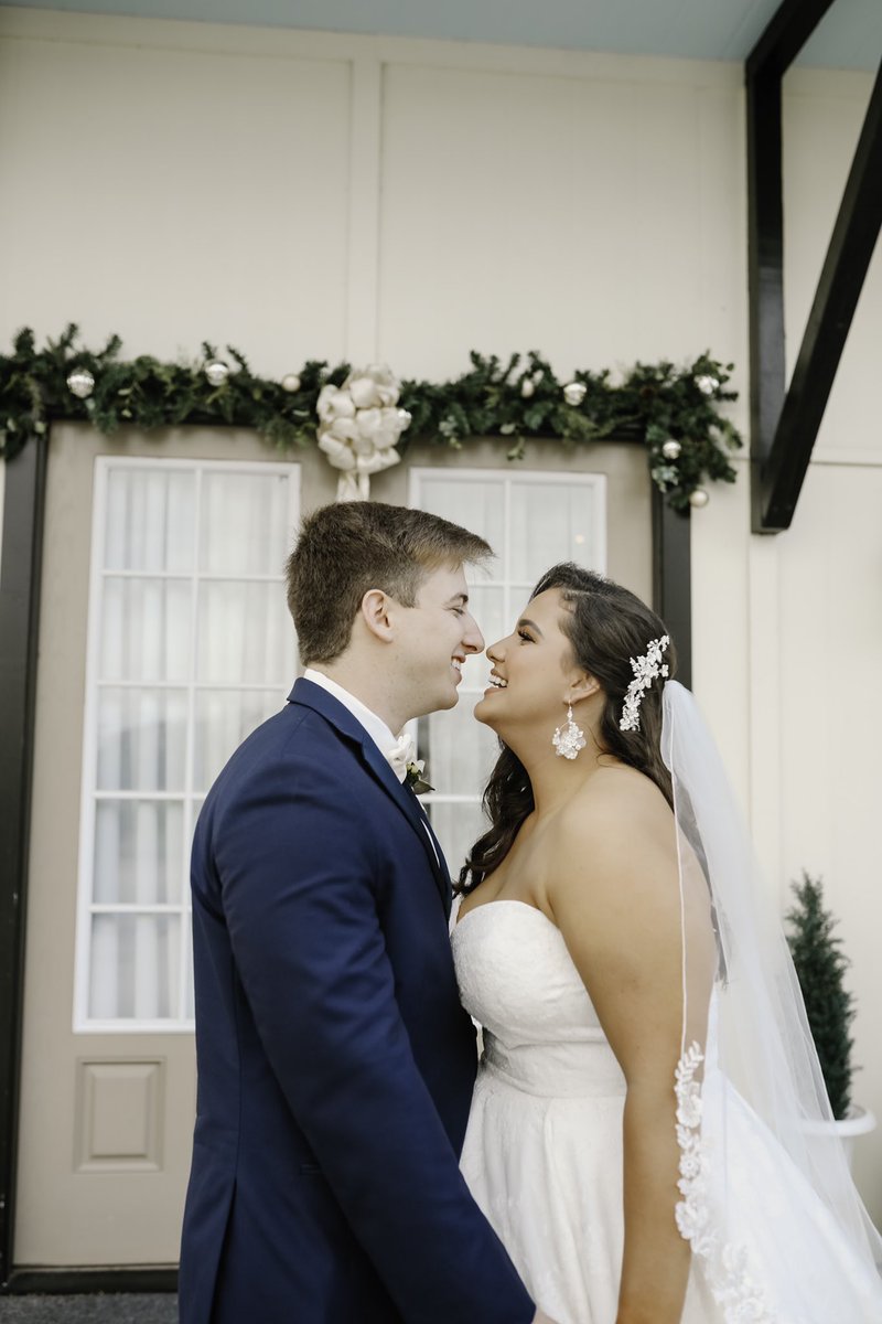 baileeey__'s tweet photo. I married the man of my dreams Friday🥰 https://t.co/Vr7Ttclcvi