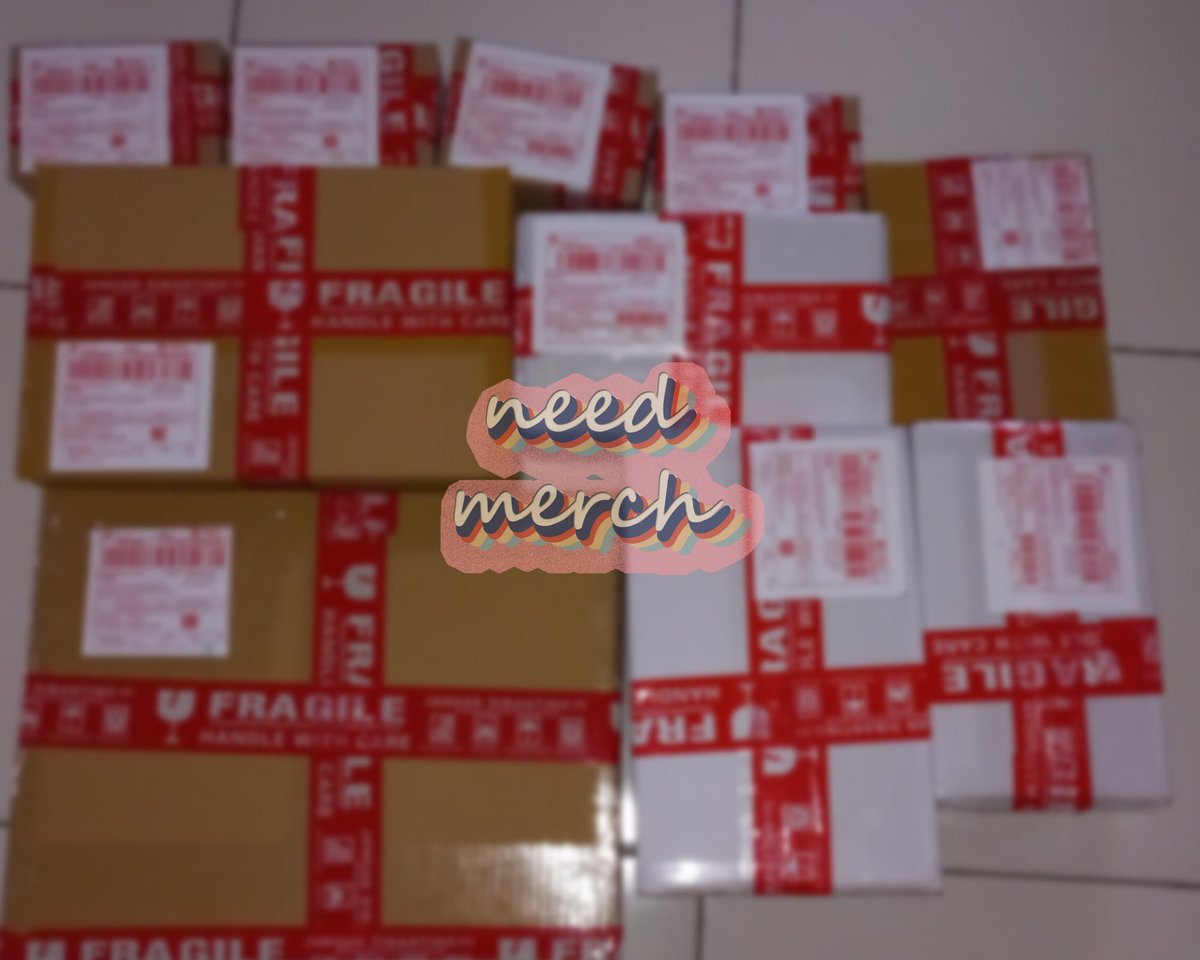 needmerch_GO's tweet photo. Semua harga barang yg tertera selalu udah termasuk sama biaya packing ya. So kalian gak perlu bayar lagi buat biaya packing.
Jangan takut, karna packingnya selalu pake box baru~

Ini beberapa foto pengiriman beberapa waktu lalu. Thank you so much for trusting us🥺❤
#NM_Testimoni https://t.co/vKFyf8JYuY
