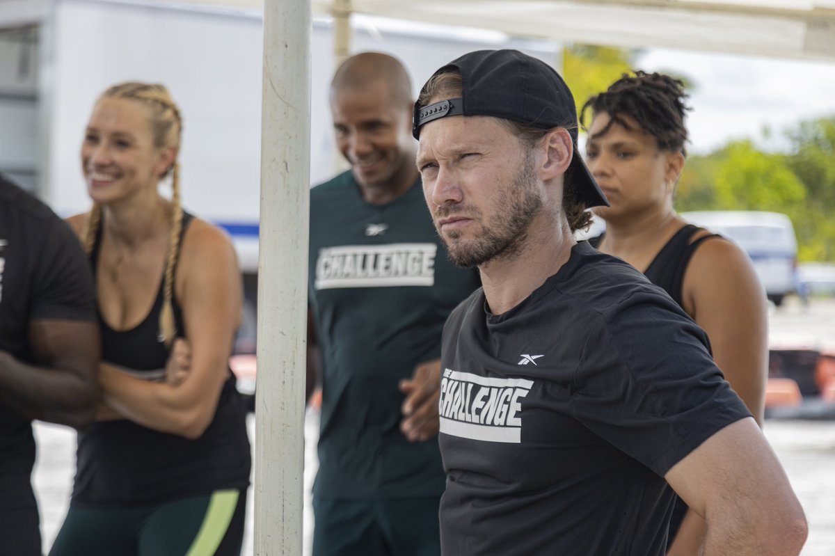 One would think the folks over at <a href="/challengemtv/">Blu</a> or <a href="/tjlavin/">TJ Lavin</a> could at least roll a damn table out and let me arm wrestle one of those fellas for their partner… or both of em’. Anywho… Thanks for the love and support Instagram folks. I hope ya’ll have a Merry Christmas!!