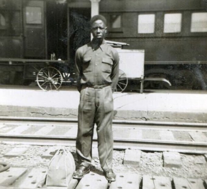 18-year-old Hank Aaron getting ready to leave to play pro ball