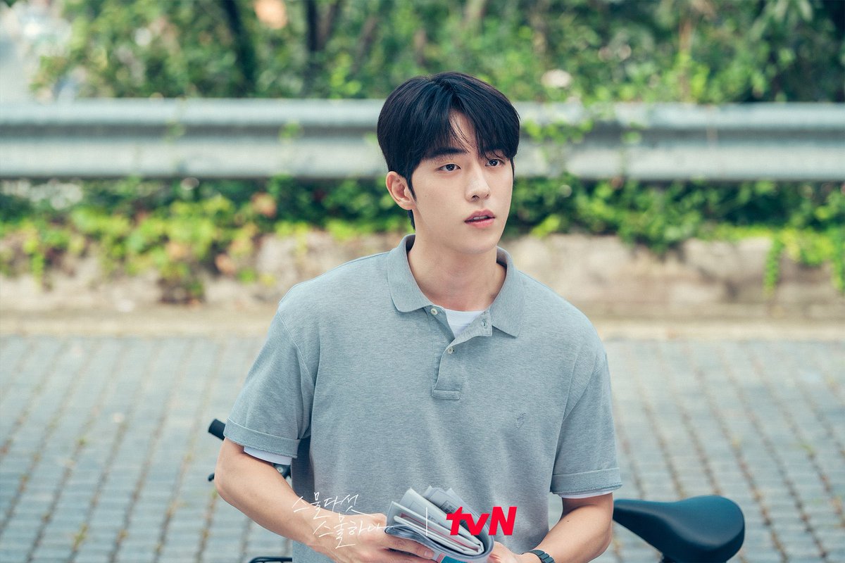 joohyukfiles's tweet photo. Upcoming tvN drama #TwentyFiveTwentyOne releases first still cuts of #NamJooHyuk and #KimTaeri

First broadcast on February 12 https://t.co/zCfnNcRvZW