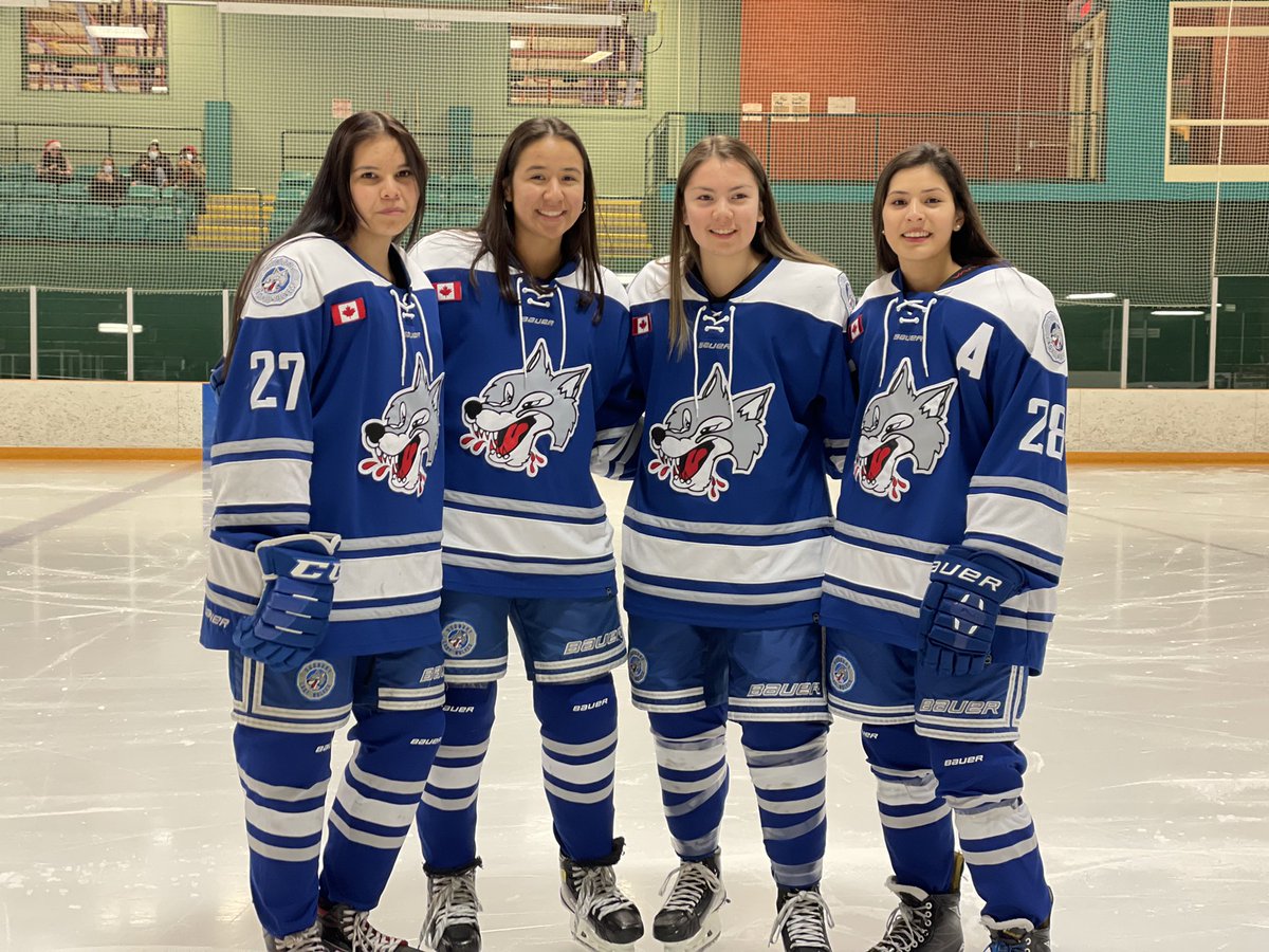Youth shutout goes out to the four Indigenous ladies playing for the Sudbury Lady Wolves U18 AA! 🪶🏒

Jacinta Eshkakogan - Sagamok AnishnawbekSequioa Recollet-Nebenionquit - Atikameksheng Anishnawbek
Kylah Small - Moose Cree First Nation 
Alexei Dokis-Dupuis- Dokis First Nation