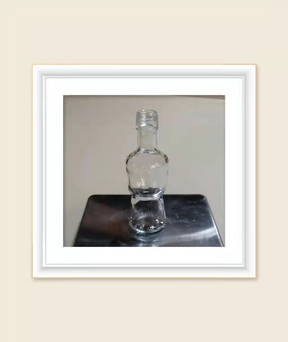 The glass bottles store yogurt, milk, coffee beans, candies, cream, olive oil, fruits, sauce etc. Whether you like DIY with your family or friends or not, one of the usages for the glass bottles is also perfect for decorative purposes. 
#glassbottle 
#glassbottles
#yogurtbottle