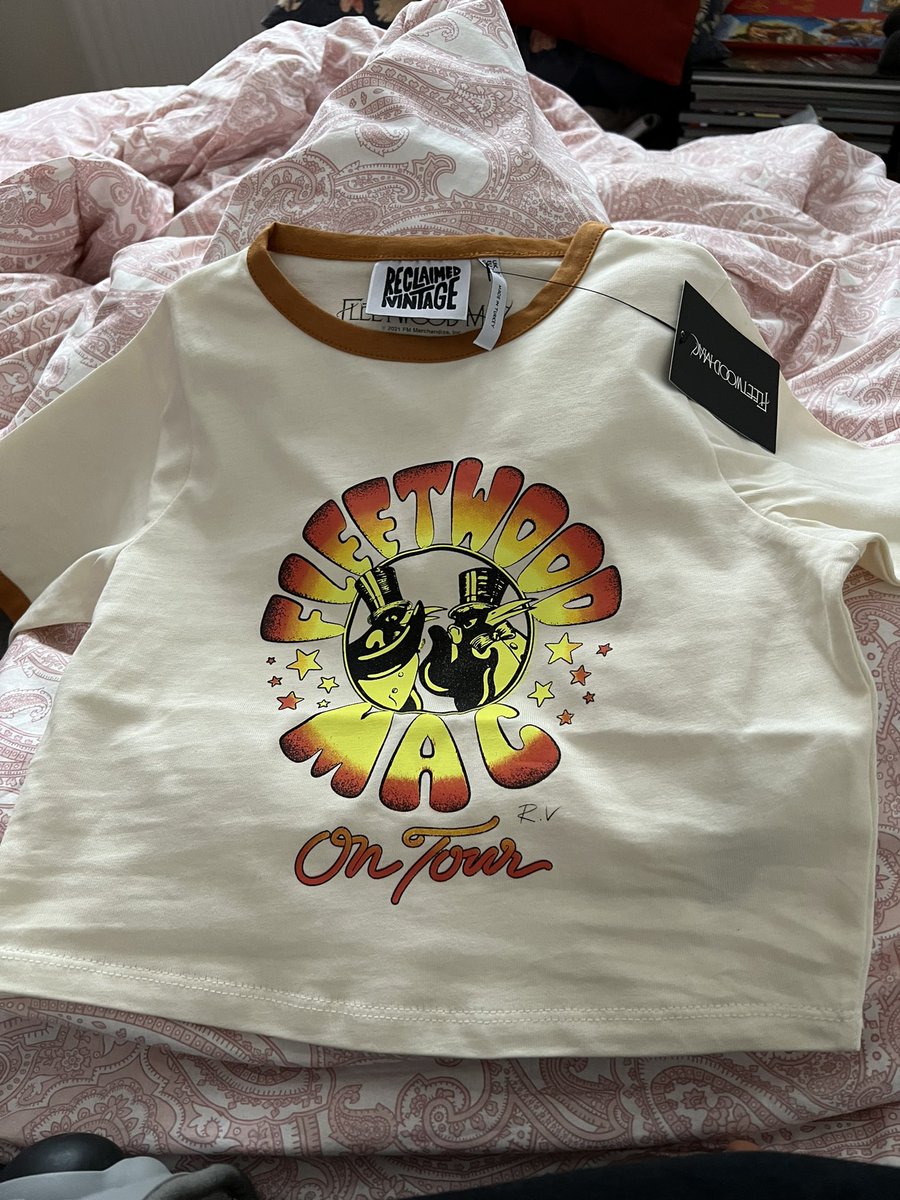 rhianonicks's tweet photo. LOOK WHAT I GOT FROM MY BOYFRIEND FOR CHRISTMAS!!!! https://t.co/zfB9TUh3nq