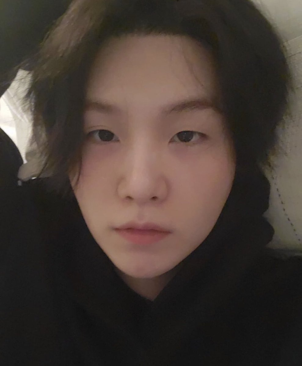 jeon_vantella's tweet photo. 🚨| Como estudiante de medicina veo a muchas personas preocupadas por la situación de Suga. Gente el cuenta con su vacuna al COVID 19, la cual cuenta con un buen grado de inmunidad, según el informe suga cursa la infección en estado asintomático, en estos casos si el paciente (+) https://t.co/iA1LfHXmkv
