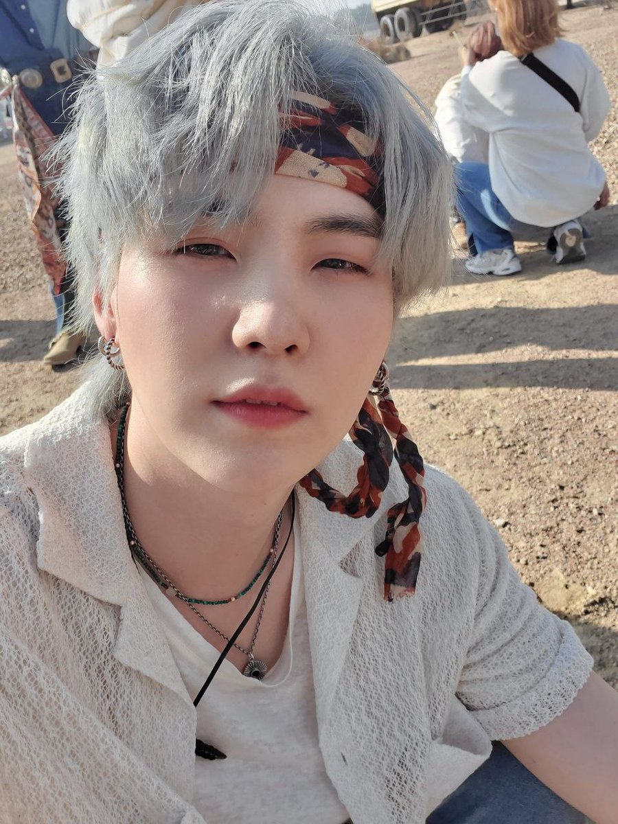 INofrima's tweet photo. GET WELL SOON YOONGI 🥺
나는 이 소식에 충격을 받았다. 빨리 나으렴 윤기야 푹 쉬어. 할 수 있어요 힘내세요💪😇 https://t.co/qSDbmZI45c
