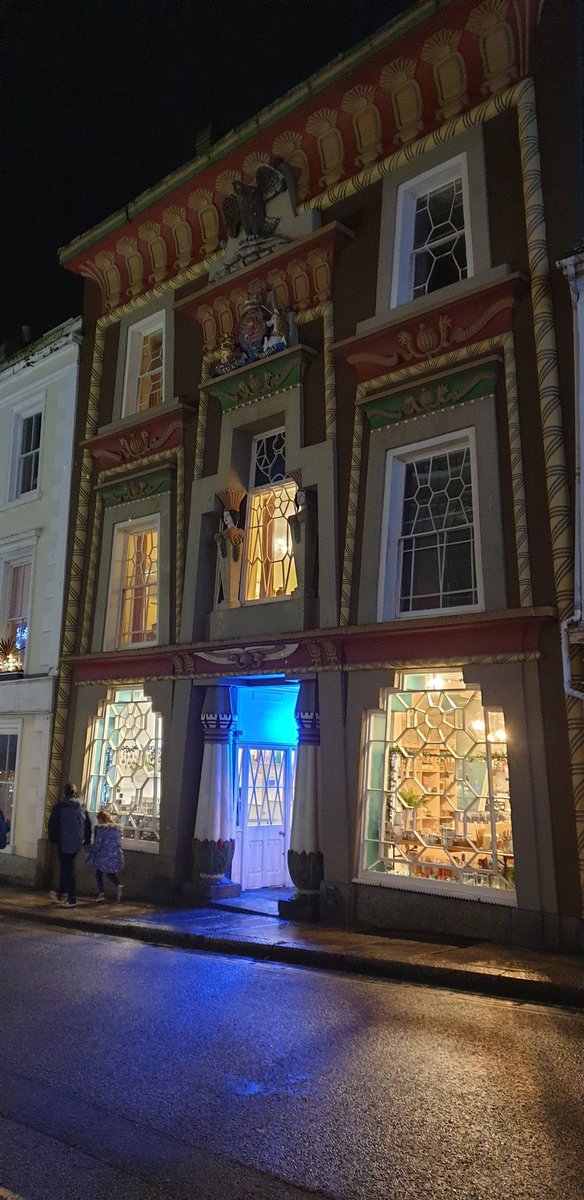 The Egyptian House in #Penzance looks beautifully atmospheric in the evening light.