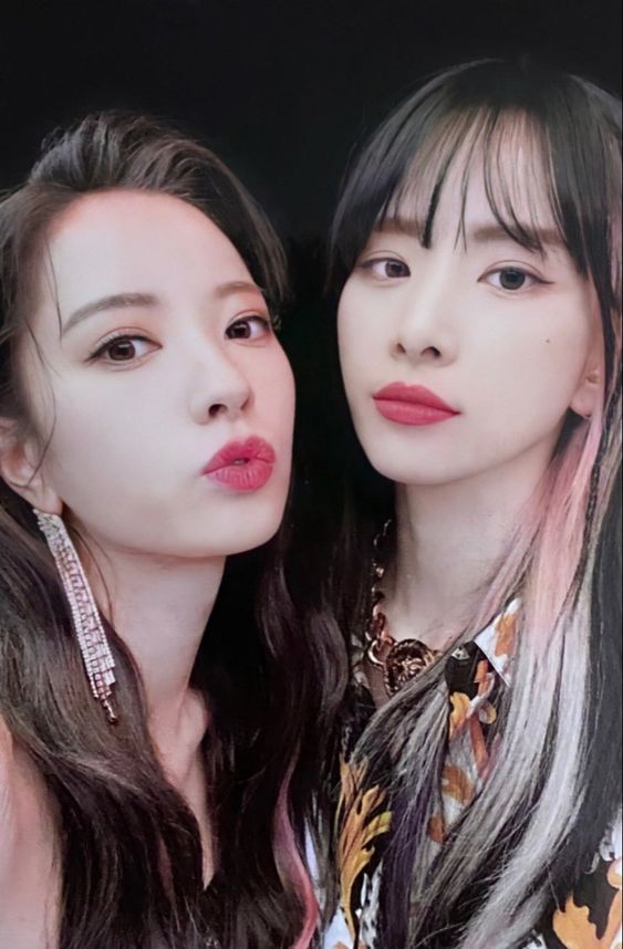 bonanakim's tweet photo. Happy birthday my lovely unnie! 🤍 Sending you a birthday wish wrapped with all my love 😘 

[ @seoladerella ] https://t.co/iDDBNazRpB