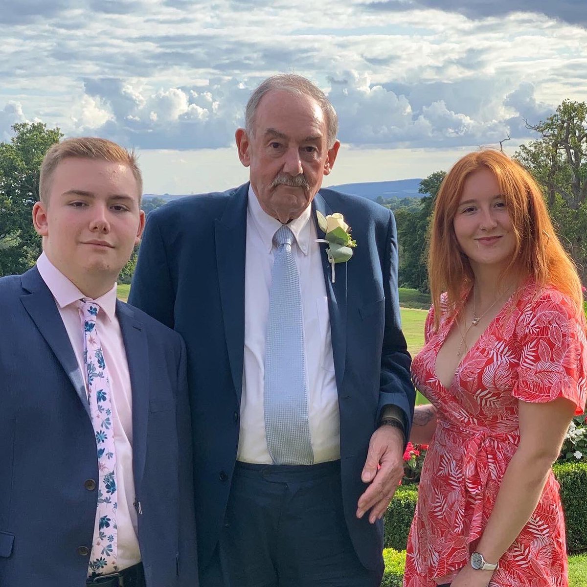 rangachloe's tweet photo. 23.12.21 
Thank you for being an incredible Grandad, I’m so proud of the fight you put up. Hope you’re enjoying being with Nan again, if I find a love like you pair had then I’ll be happy 💕 Hope I make you proud, love you 💕
#fuckcancer https://t.co/1EhZWS9Cue