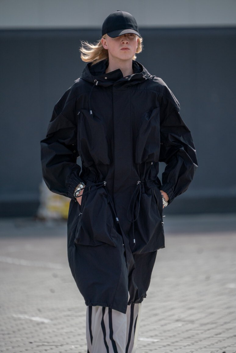 UyavaP's tweet photo. THEO
New York Fashion Week
First appearance – 2021 https://t.co/B95pV2Kzua