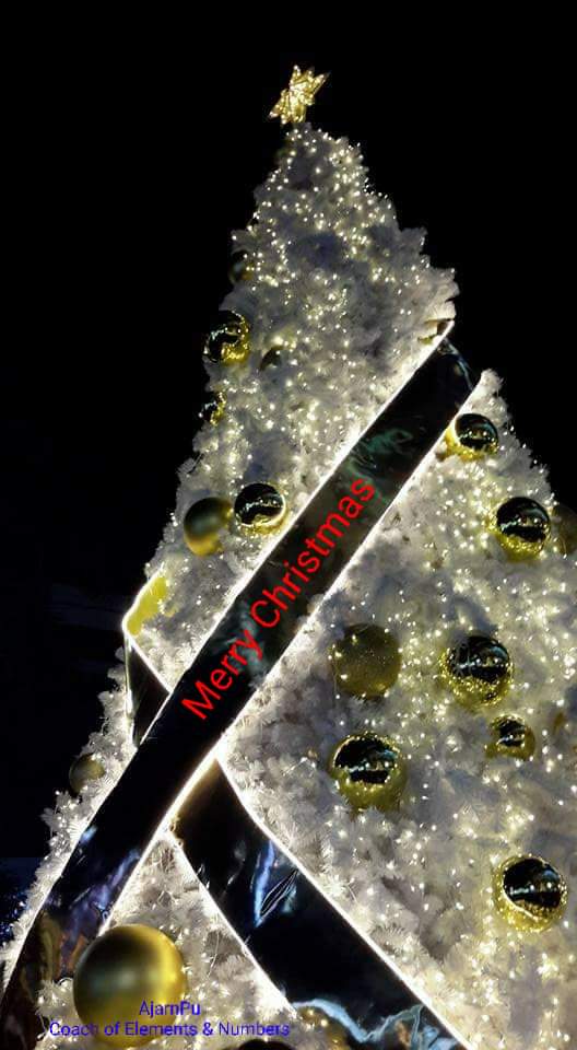 xuan674's tweet photo. Merry X' mas for #UnforgettableLove  FC ....🎉🎊🎄🎉🎊 https://t.co/3EL2SNwLdB