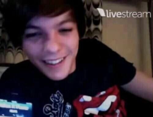 BU BEBEK NASIL 30 YASINA GIRMIS OLABILIR YA NASIL #HappyBirthdayLouisTomlinson