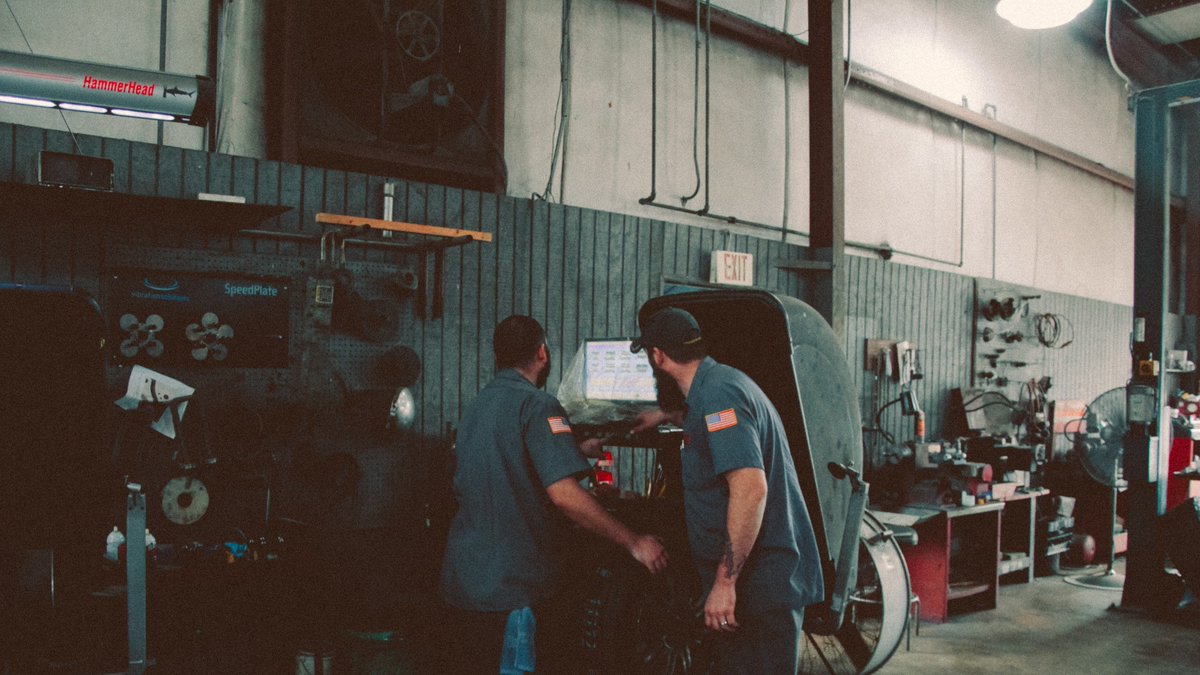 LibertyTirePros's tweet photo. At Liberty Tire Pros, our friendly and knowledgeable staff, quick and dependable service professionals, and affordable prices all come together to make driving out on a new set of tires easy. https://t.co/KRz1e3iifB