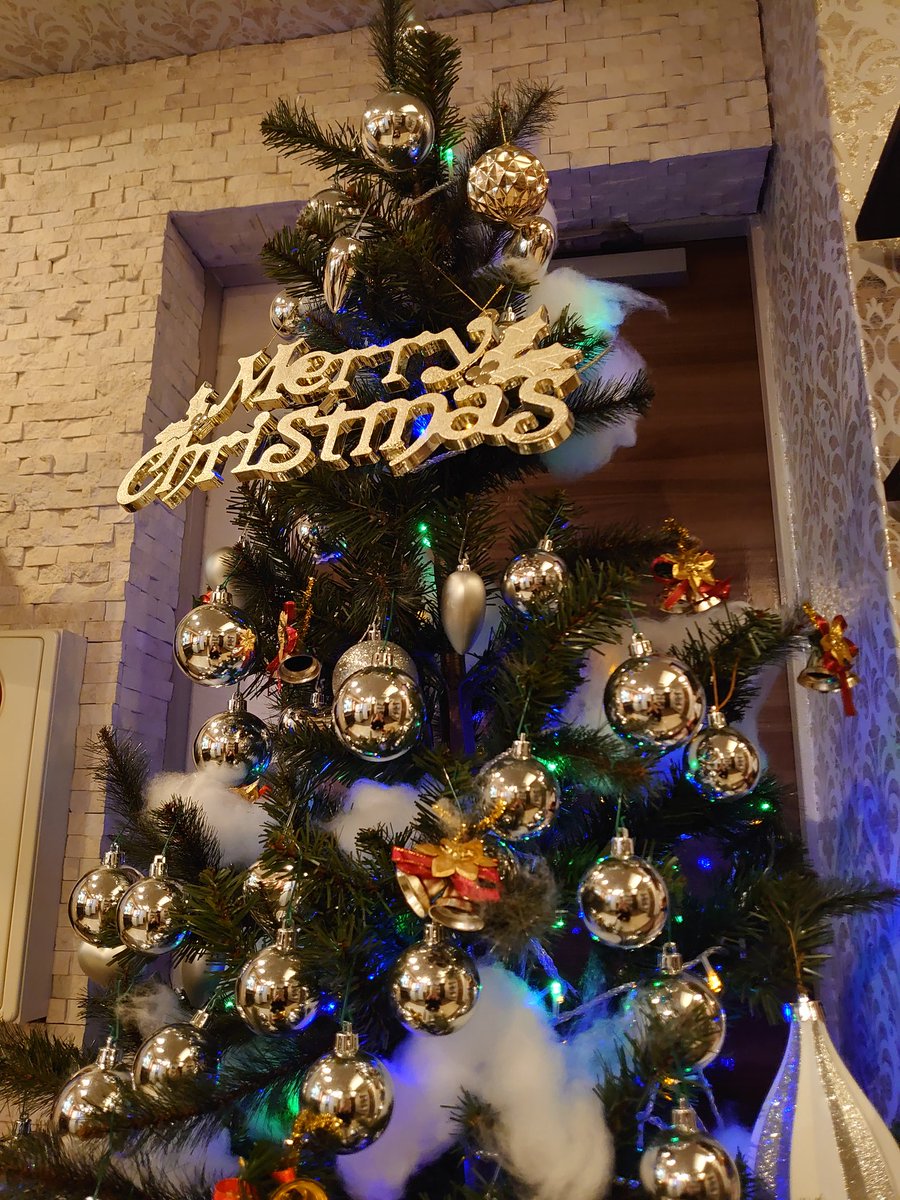 exe_resort's tweet photo. 今日はクリスマスイブ🎅✨皆様どうお過ごしですか？
本日の宿泊は19:00～となっております💜#Xmasメニュー #Xmasコスプレ 大好評です🤗#フードメニュー も充実してます😋お食事とご一緒に #ボトルワイン ���是非😘

🎅🎄🎁MERRY CHRISTMAS🎅🎄🎁
  ❤仲良しさんと来てくださいね❤

#葛飾区 #ラブホ https://t.co/2Y5zxAzh8B