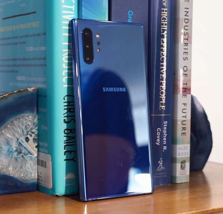 Samsung Galaxy Note10plus available in stock at only 1,550,000Ugx. 12gb ram and 256gb storage.Swaps and top ups allowed. Call/Whatsapp👉0708575088/0789902638