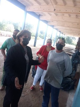 La Ministra del <a href="/MincinCuba/">Comercio Cuba</a>, <a href="/BetsyDazVelzqu2/">Betsy Díaz Velázquez</a> recorrió hoy la provincia de #Matanzas en sesión de trabajo. <a href="/EmpaMatanzas/">Empa Matanzas</a> #PresidenciaCuba <a href="/ACN_Cuba/">Agencia Cubana de Noticias</a> <a href="/MMarreroCruz/">Manuel Marrero Cruz</a> <a href="/DiazCanelB/">Miguel Díaz-Canel Bermúdez</a>