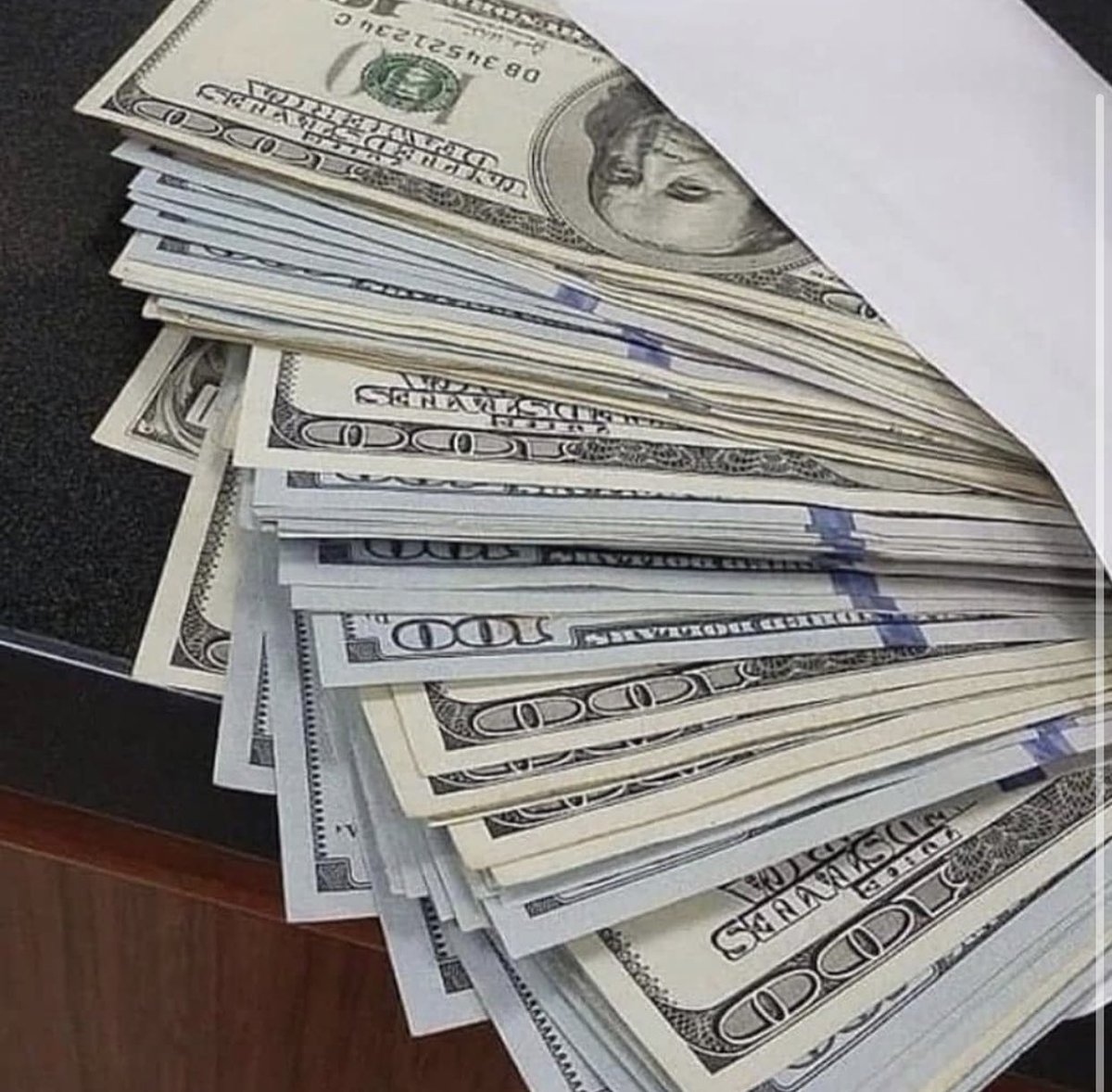 LegitSu85841243's tweet photo. In light of Christmas I am going to start a thread, drop your cashapp, venmo or PayPal, no sob story, nothing like that. Just drop, Christmas cheer. 🎄✨❄️⛄️
 #sugarbabylegit #SugarDaddySerious dm me on Kik Davidmiller2345 https://t.co/QMTEVjnIYJ