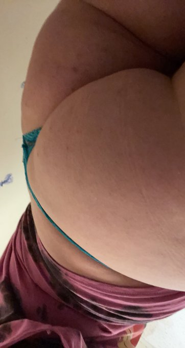 https://t.co/f9QzVXiSQT going live tonight don&rsquo;t miss out! https://t.co/AAV8x0R033<a href="/tag/paypal"class="tags"><span>#paypal</span></a><a href="/tag/thickaf"class="tags"><span>#thickaf</span></a><a href="/tag/thickbooty"class="tags"><span>#thickbooty</span></a><a href="/tag/thicknjuicy"class="tags"><span>#thicknjuicy</span></a><a href="/tag/onlyfans"class="tags"><span>#onlyfans</span></a>