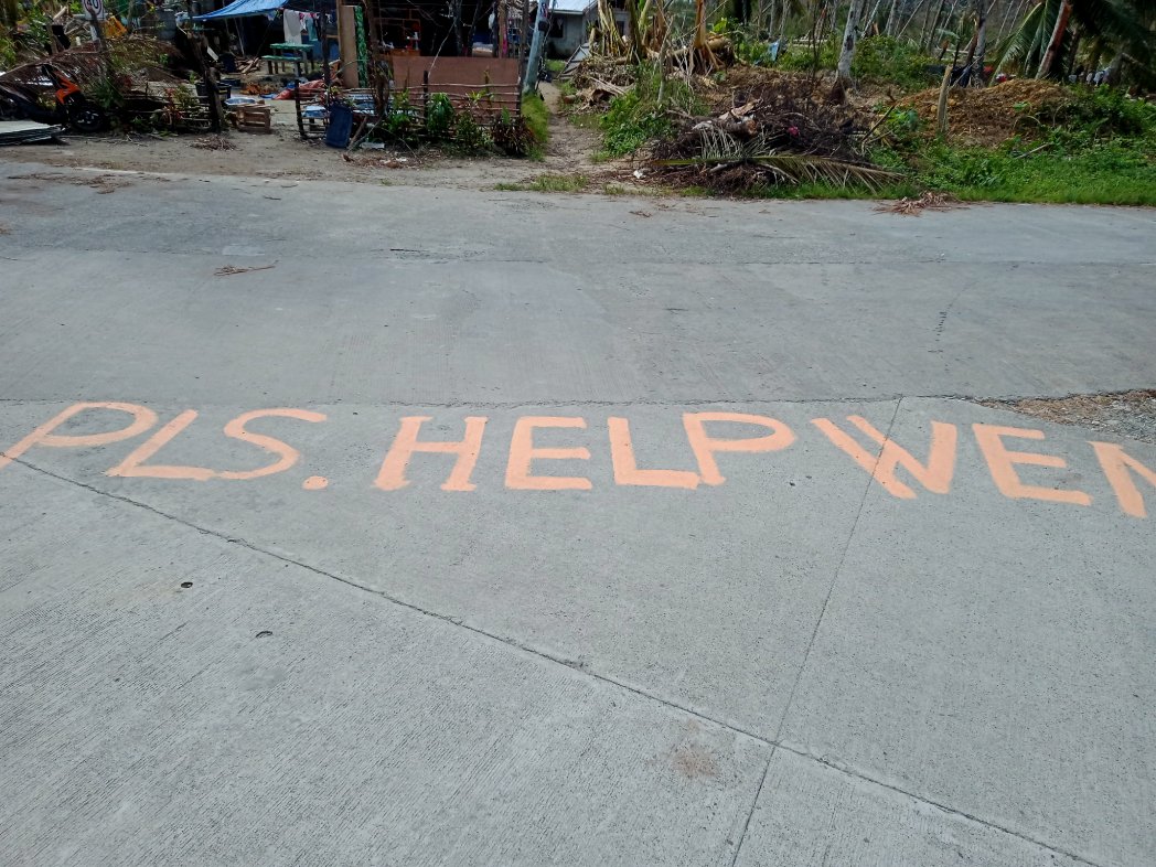 akosihobet's tweet image. #SiargaoNeedsHelp 
#SiargaoNeedsFood