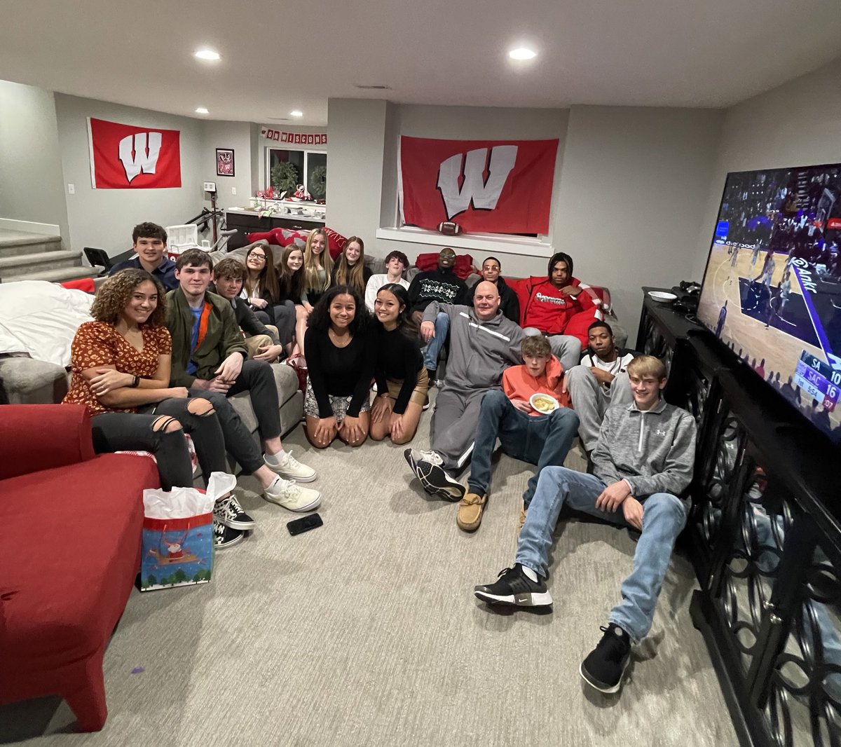 CampusColtBball's tweet photo. Secret Santa with the team! #HappyHolidays from the Campus Colts. https://t.co/POt2Hnh0ht