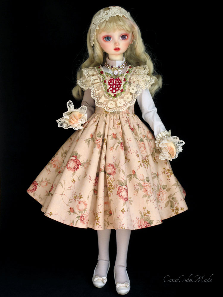 canacodemade's tweet photo. 写真追加しておきます。ショップは27日の夜までオープン中🌃🌟新作受注はおかげ様で残り僅かとなりました◎気になる方はお早めにご注文下さい。新しいコーデの写真もまた投稿しますね◎
#CanaCodeMade #青ゐ鳥洋品店 https://t.co/YpQDSw9NQ4