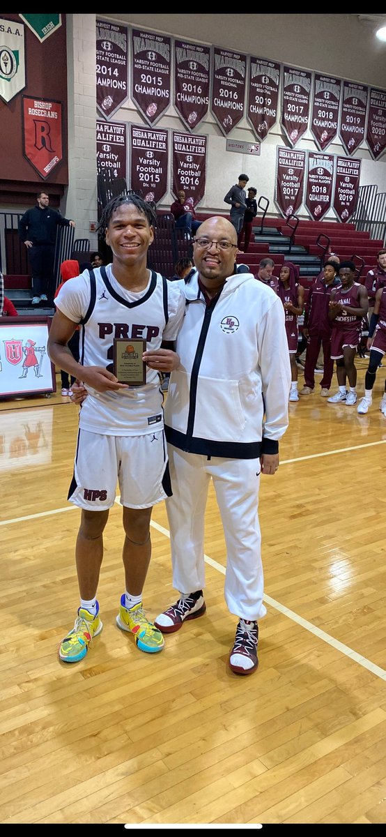 HPHoopfest's tweet photo. Congrats to Nyelle Shaheed on being named mvp from the harvest Prep win over canal Winchester https://t.co/u2kxlctsN9