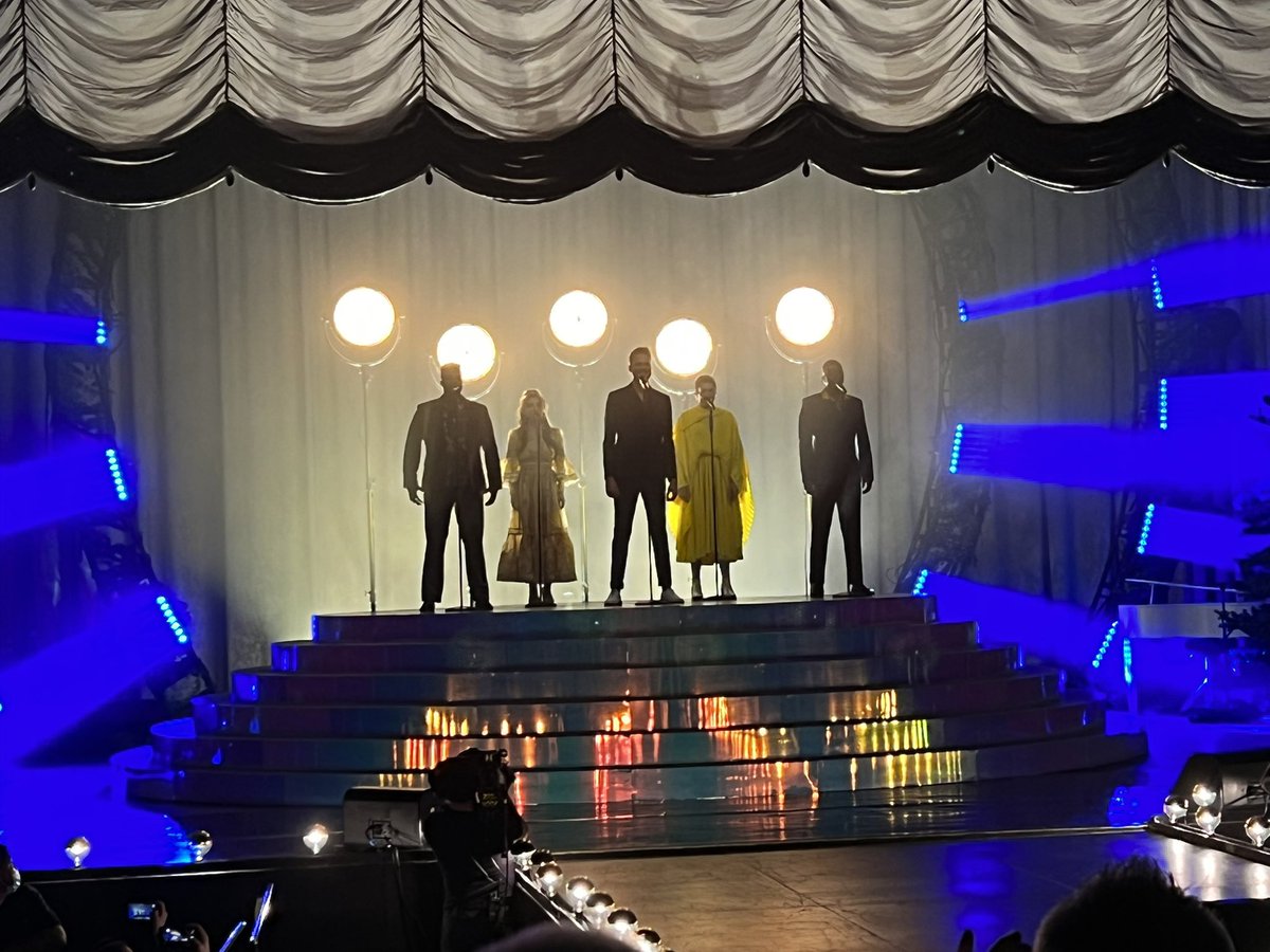 AmberAndrews8's tweet photo. @PTXofficial great show tonight!!! https://t.co/Q2ZLRDLm3M