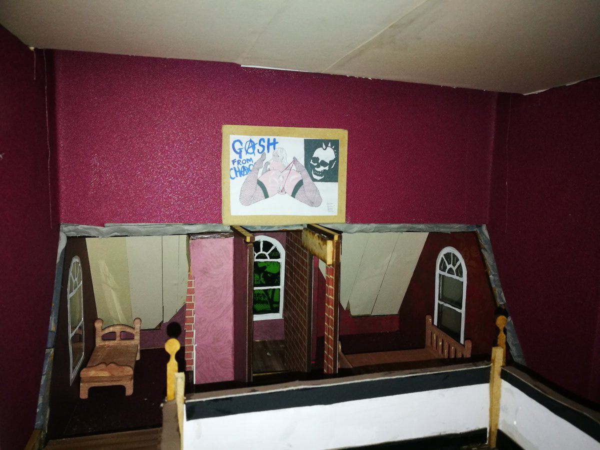 brianfinks69's tweet photo. 2 bits of art put in the dolls house looks like I might have got on the go with it again π€π ##newbuildproject #dollshouse
@Kitty_Colossus @SannizL @Rexhonk @HorrorNHaunted πππ https://t.co/2U1eWOvmk8