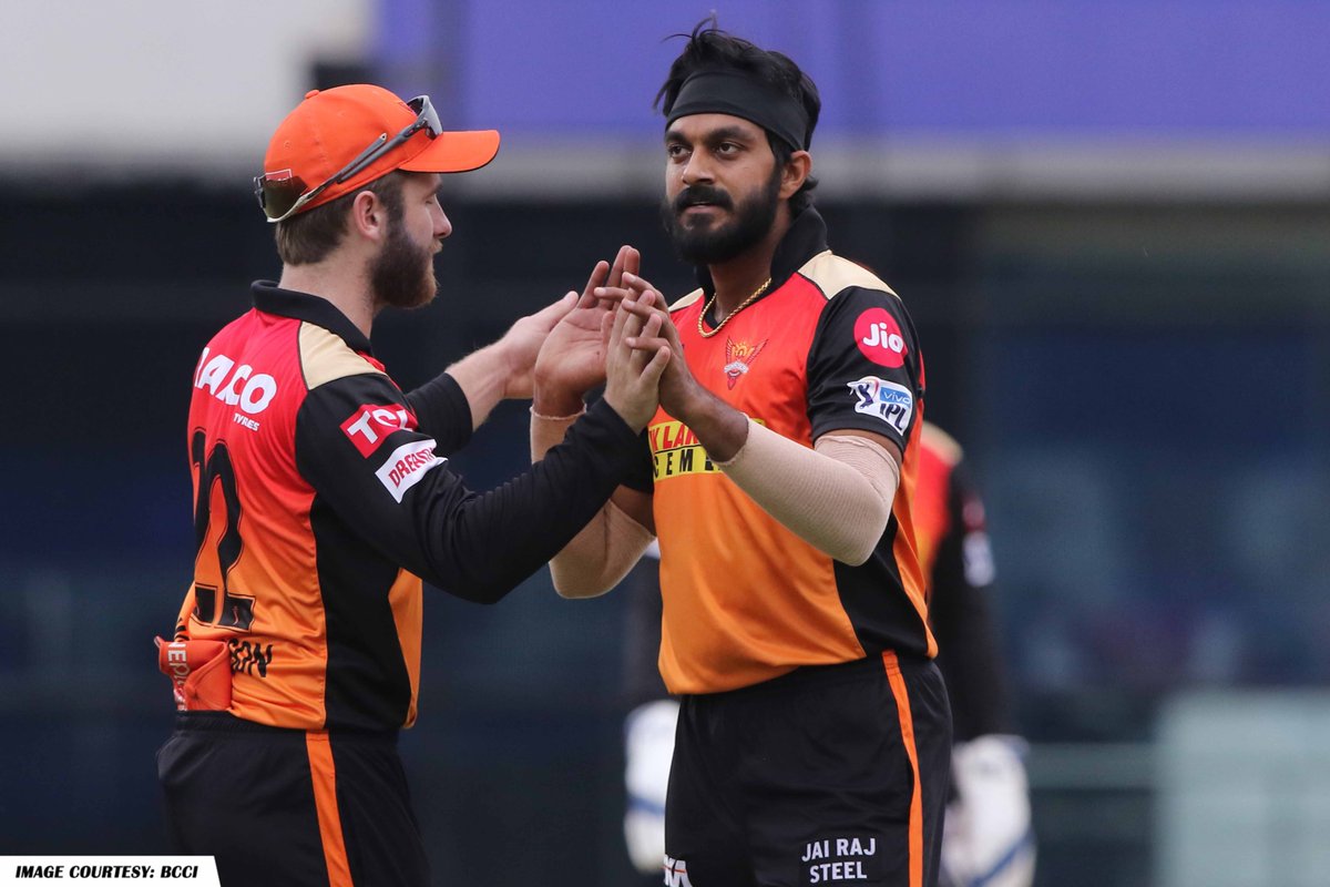 StarSportsTel's tweet photo. హలో డియర్ @SunRisers ఫ్యాన్స్ 🤩

ఆల్‌రౌండర్ @vijayshankar260 ను మళ్ళీ ఆరెంజ్ జెర్సీలో 🥳 చూడాలని ఎంతమంది అనుకుంటున్నారు 😎

#VIVOIPL #vivoiplretention #VijayShankar #SRH https://t.co/IRn77UbPaw