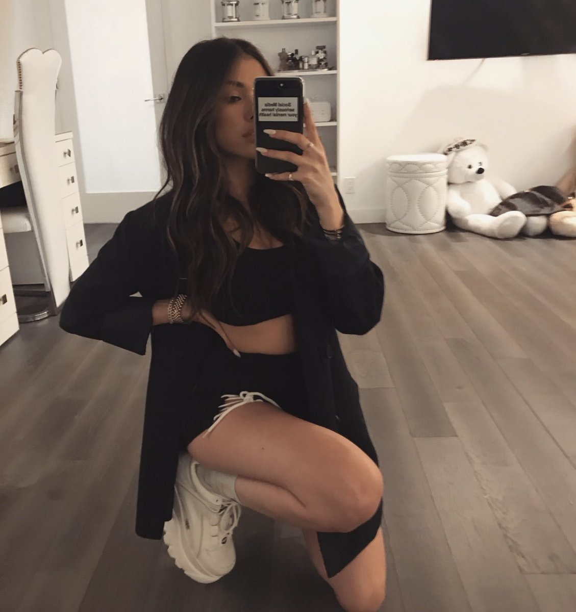 #skyerossiIG🔒

   18   𝒍𝒊𝒌𝒆𝒔

𝐨𝐚𝐭𝐦𝐢𝐥𝐤𝐥𝐚𝐭𝐭𝐞 :  christmas eve fit no im not cold  🎄✌🏼

𝐭𝐚𝐠𝐠𝐞𝐝 ─ none