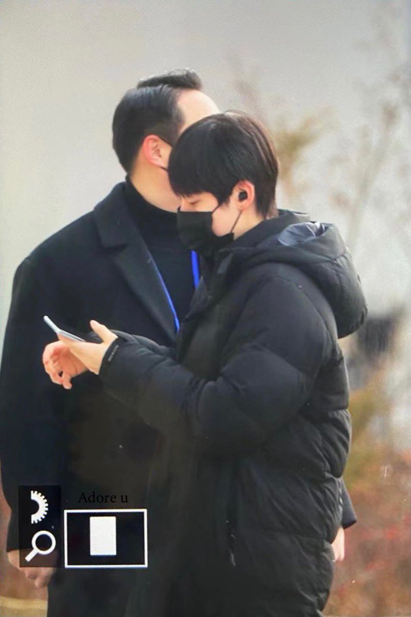 AdoreU_0624's tweet photo. 211224 #ENHYPEN #선우 

애긔 출근 완🤍

#엔하이픈 #김선우 #선우 #SUNOO https://t.co/PB1NYdHgVI