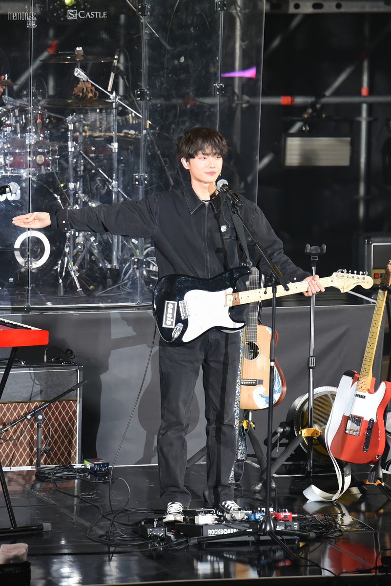 memories_pic's tweet photo. 피크 꾸욱

#하현상 https://t.co/7ZrXVzC8CW