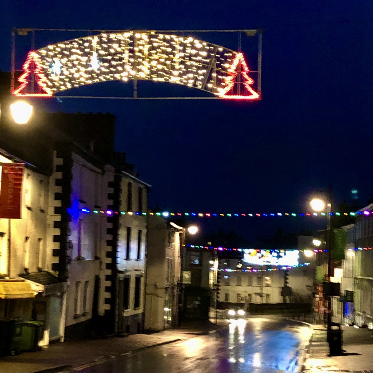Katiemust's tweet photo. #ChristmasEve it is day before #Christmas early morning in the #LakeDistrict🏔🎄🧚‍♀️💕🥂🍾🍿🎥 the excitement is building have you been naughty or nice ?#BeKindAlways #Magiceveryday #BestFriendForever #Familylove #Chistmas_Love #MerryChristmas2021 #Everyone 🎅❤️❤️❤️ https://t.co/awfoiU03eq